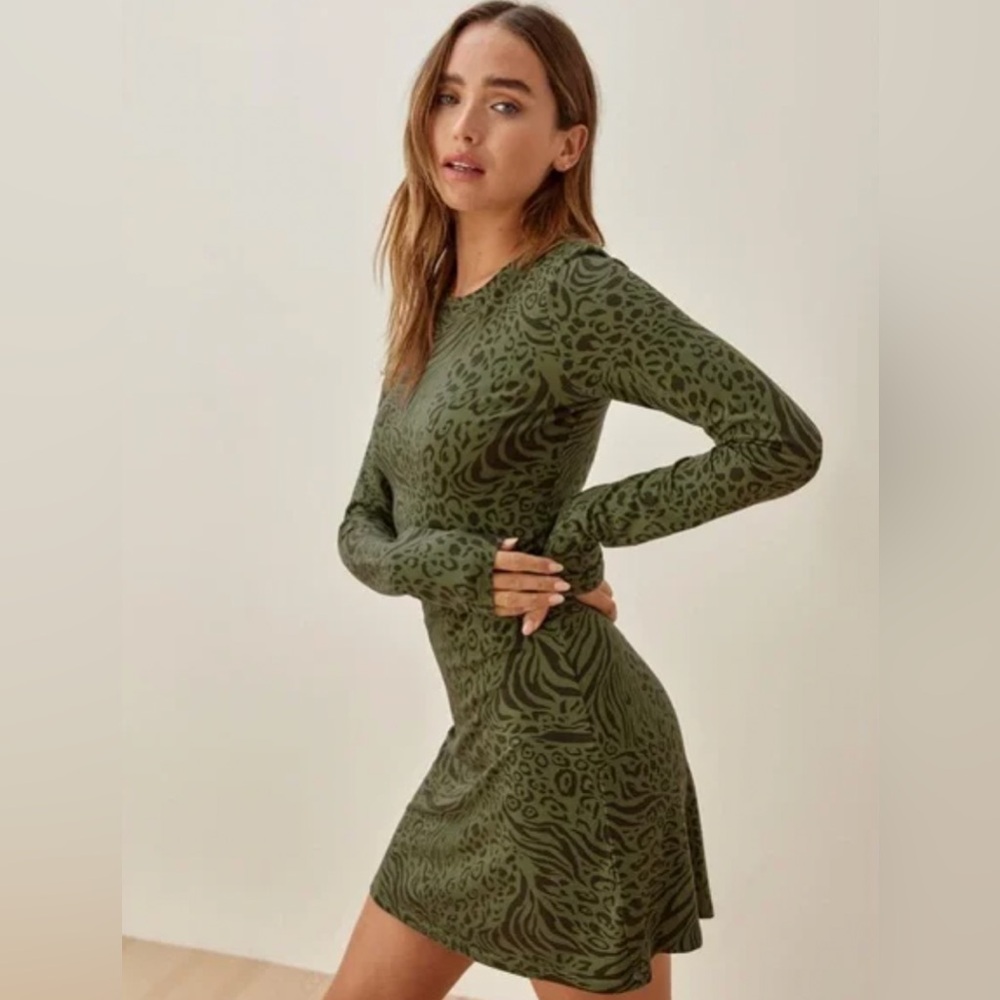 Reformation Kenmare Stretchy Dress in Jungle Green